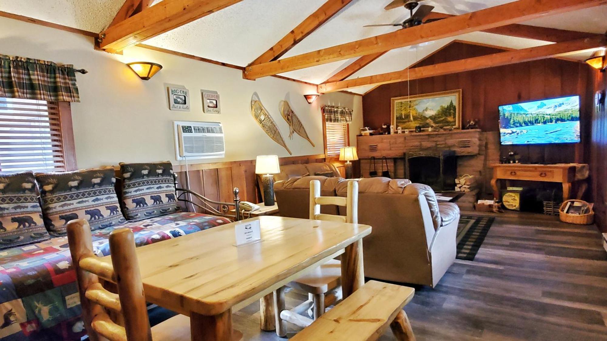 The Inn On Fall River & Fall River Cabins Эстес Парк Экстерьер фото